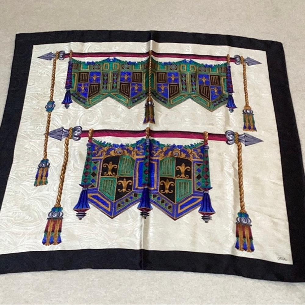 Beautiful Vintage Casca Scarf